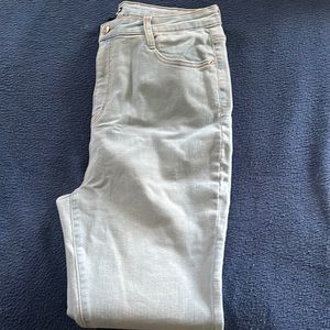Plus size skinny jeans